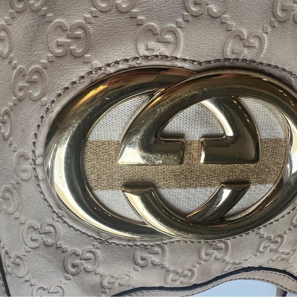 Authentic Gucci Guccissima Britt Beige Cream Shoulder Bag Gold GG - Picture 16 of 16